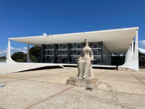 Leia mais sobre o artigo Instituição de arbitragem interrompe prescrição mesmo para fatos anteriores à previsão legal da regra